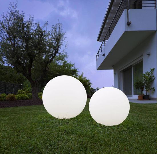 Picture of Linea light oh! garden outdoor sphere ø38 white