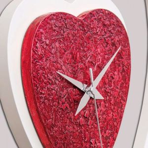 Picture of Pintdecor cuore rosso wall clock bicolor red and white clock  hand-decorated with  embossed red resin