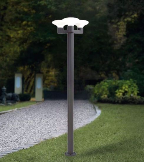 Picture of Faro outdoor pole lamp blub's 3 lights 