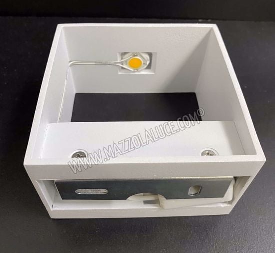 Picture of Led wall light modern cube 6w white metal design 
